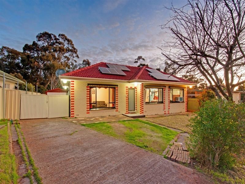 15 Barcoo Road, Para Hills SA 5096
