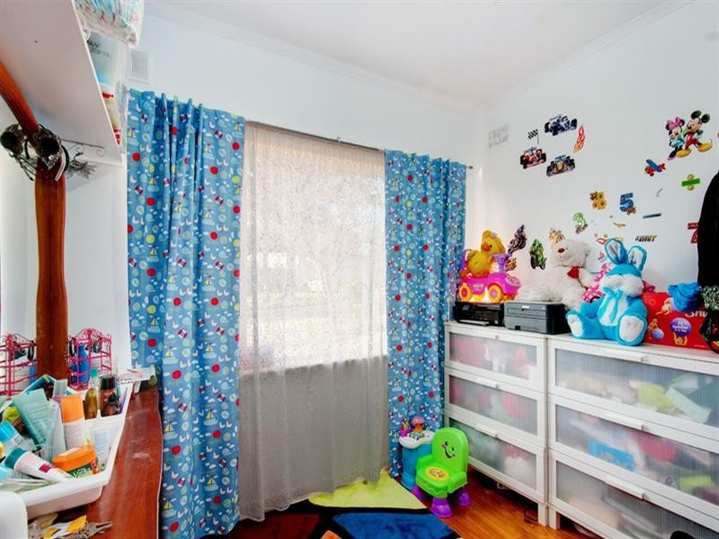 15 Barcoo Road, Para Hills SA 5096