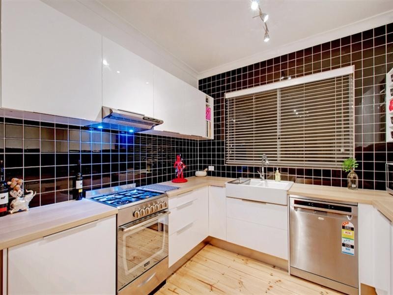 9A Torrens Street, Torrensville SA 5031