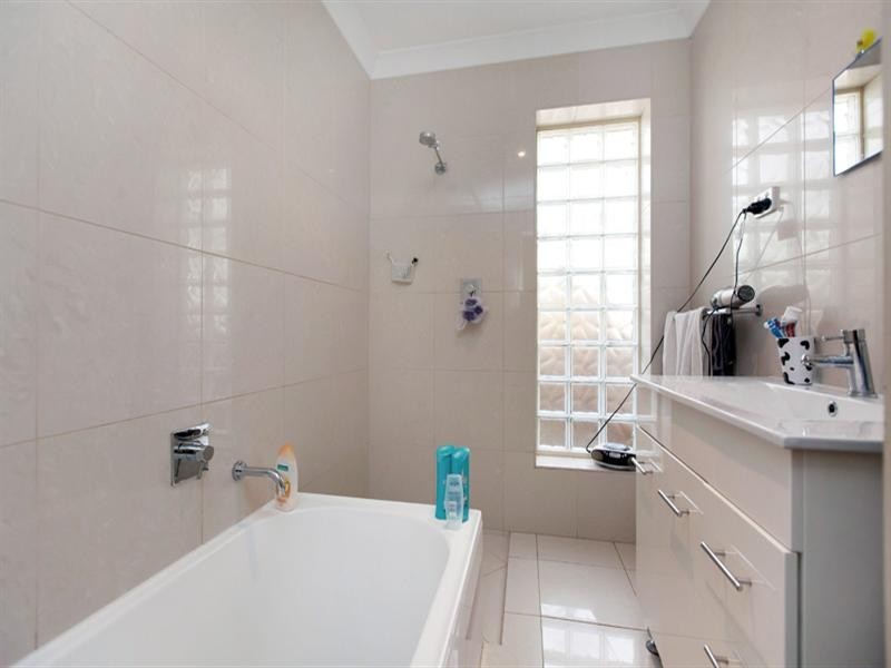 8 Botanic Grove, Hackham SA 5163