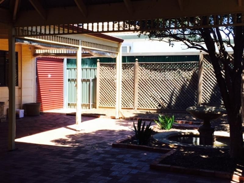 74 Arlington Terrace, Welland SA 5007