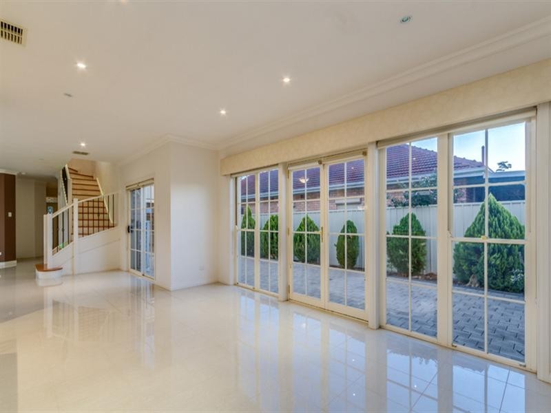 14 Clisby Street, Vale Park SA 5081