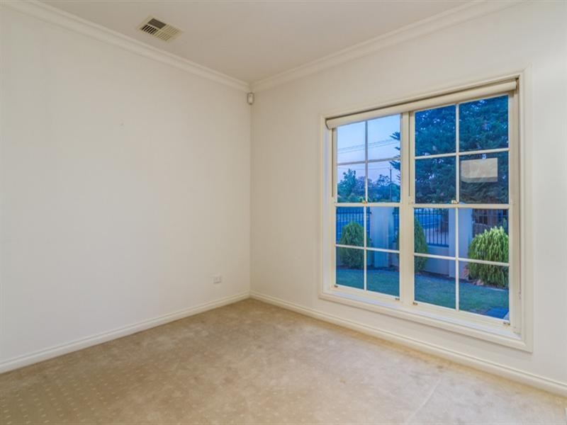 14 Clisby Street, Vale Park SA 5081