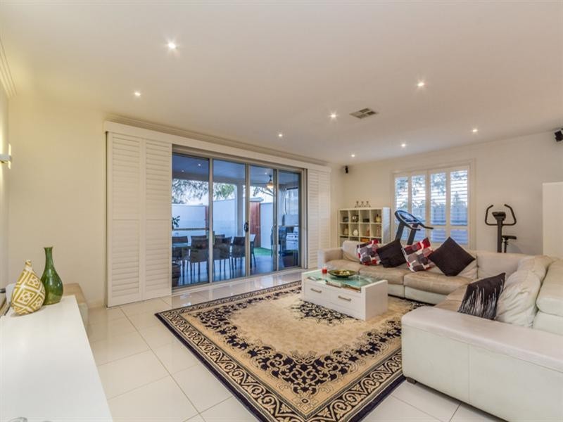 2 Chambers Street, Henley Beach SA 5022