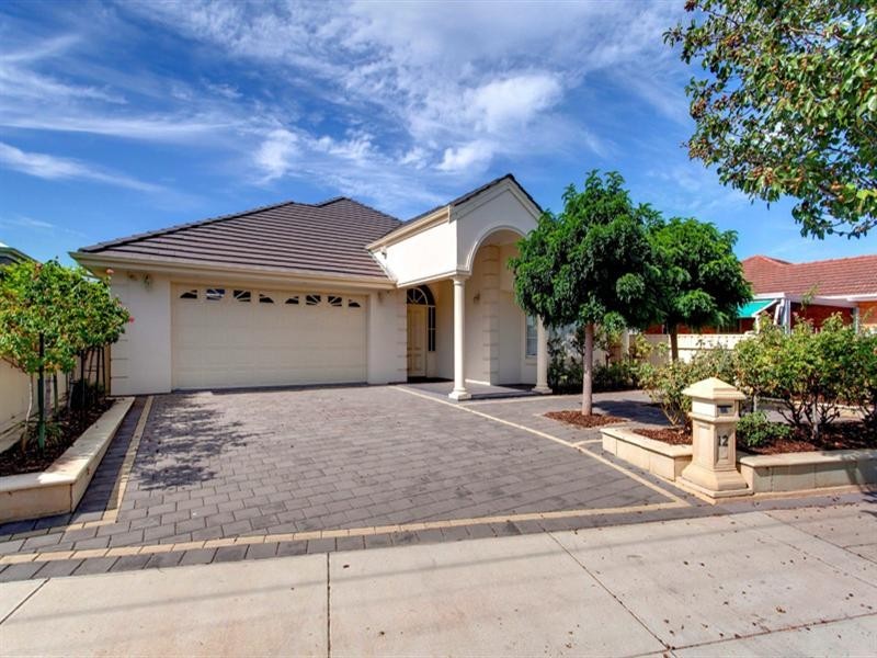 12 Gunnawarra Avenue, Camden Park SA 5038