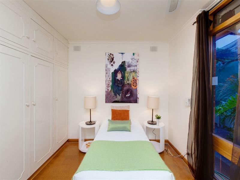 9 Stanley Avenue, Fulham Gardens SA 5024