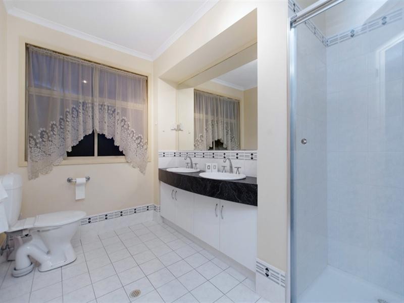 322 Tapleys Hill Road, Seaton SA 5023