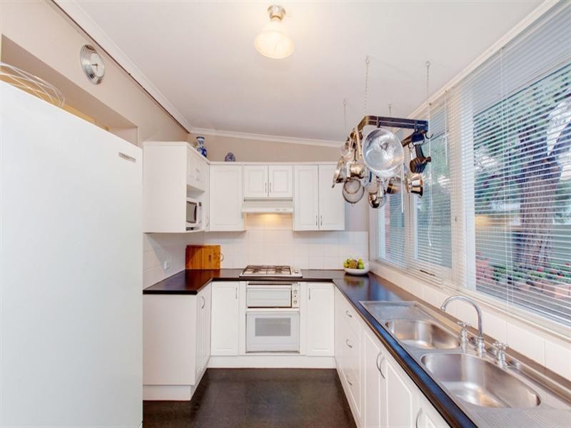 1 Margaret Court, Melrose Park SA 5039