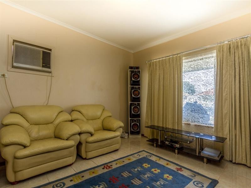 120 May Terrace, Ottoway SA 5013