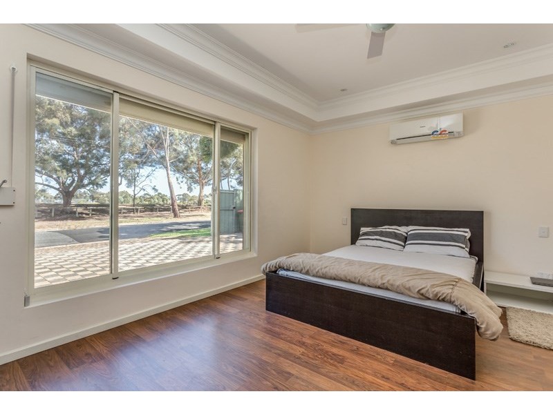 46 Malbanda Avenue, Para Vista SA 5093