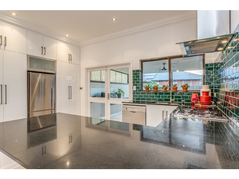 24 Falcon Avenue, Mile End SA 5031