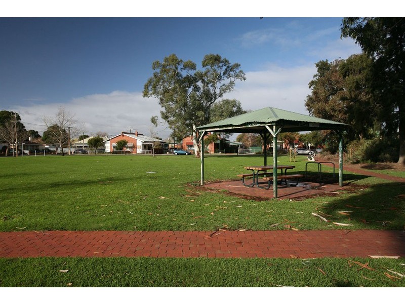 2 Torrens Street, Torrensville SA 5031