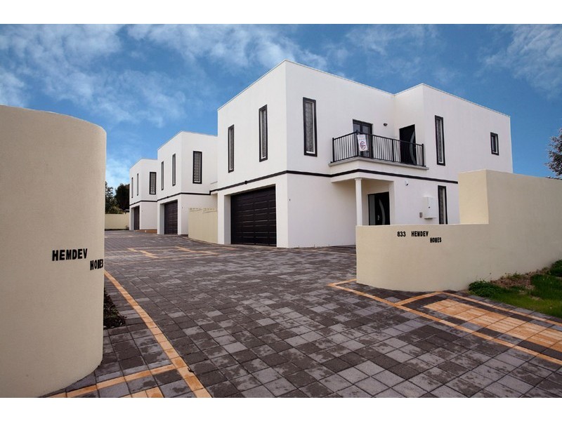 1,2,3/833 Lower North East Road, Dernancourt SA 5075