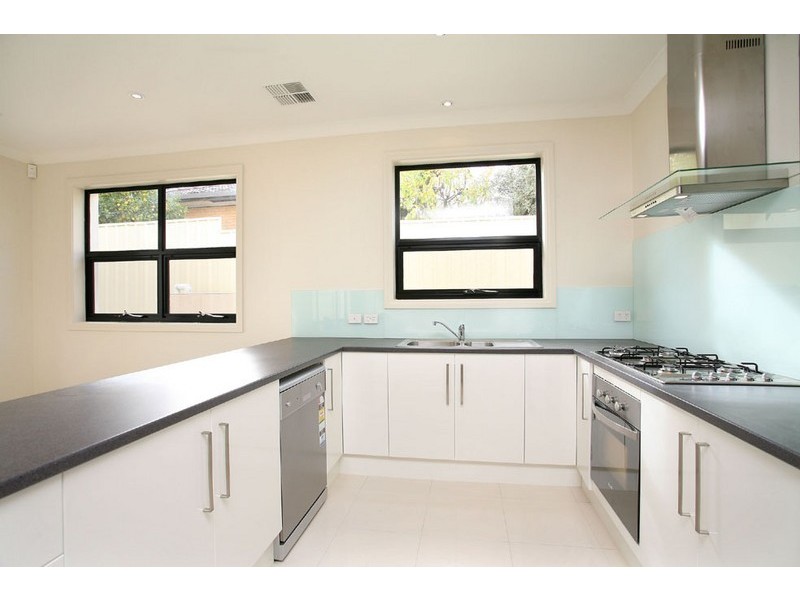 1,2,3/833 Lower North East Road, Dernancourt SA 5075