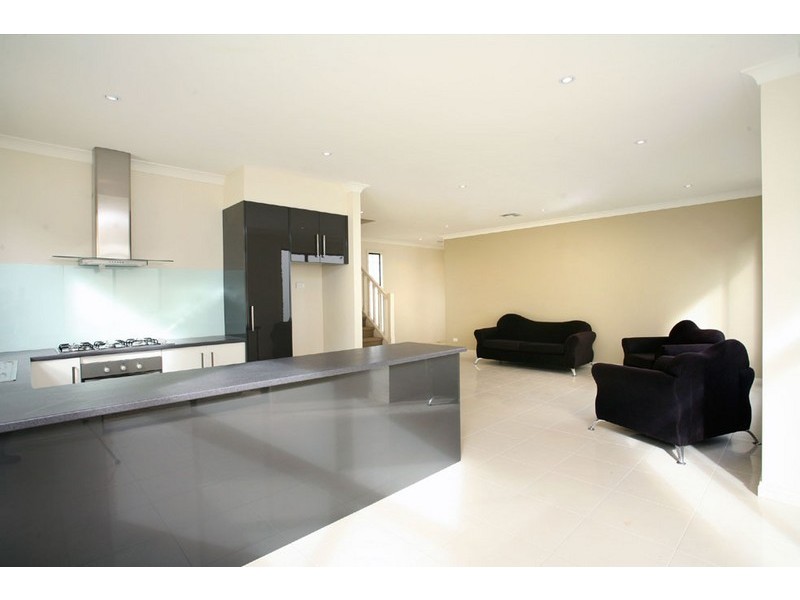 1,2,3/833 Lower North East Road, Dernancourt SA 5075