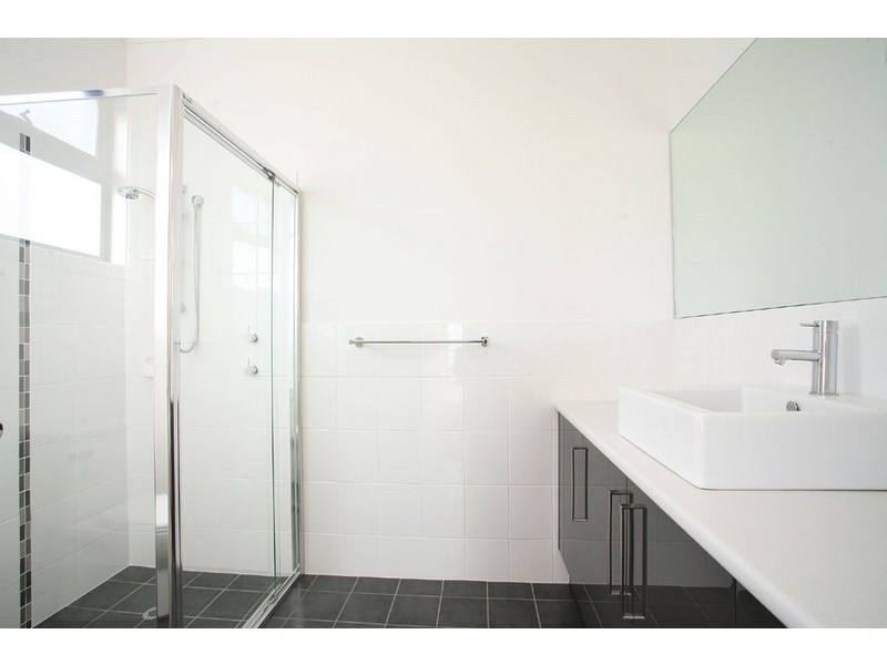 1,2,3/833 Lower North East Road, Dernancourt SA 5075