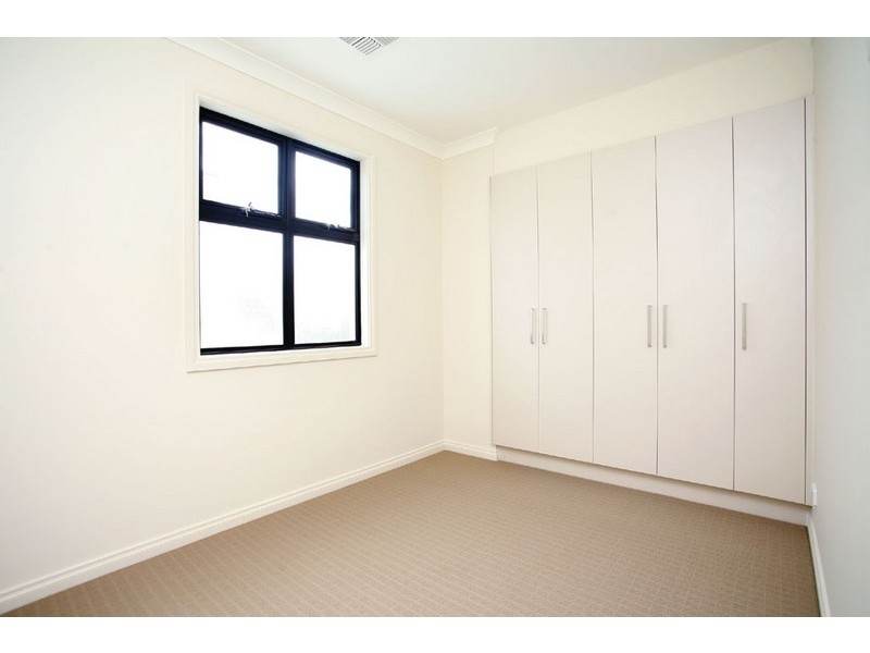 1,2,3/833 Lower North East Road, Dernancourt SA 5075