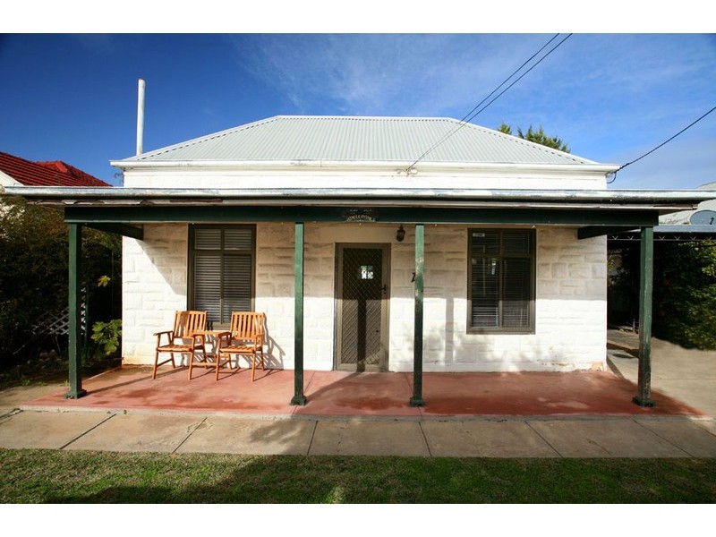 18 Ward Street, Pennington SA 5013
