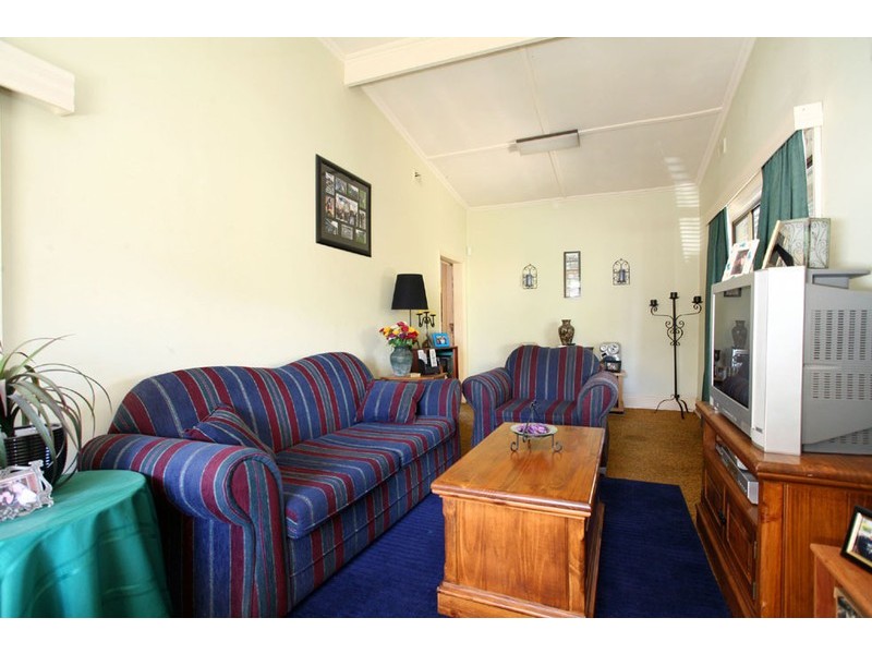 18 Ward Street, Pennington SA 5013