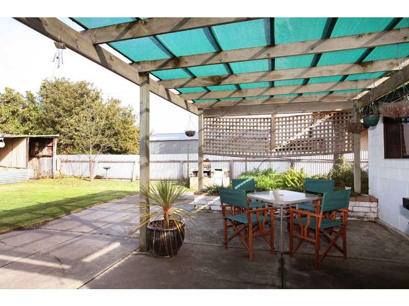 18 Ward Street, Pennington SA 5013