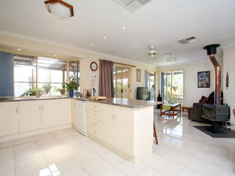 19 Grosvenor Road, Aldinga Beach SA 5173