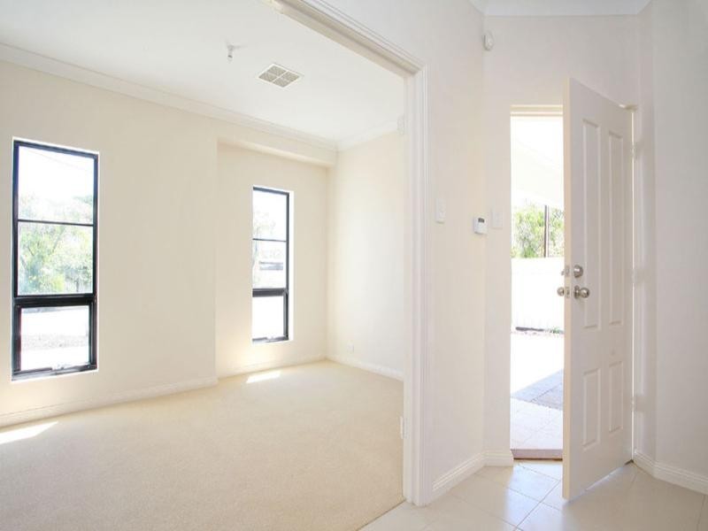 2a Heron Place, Seaton SA 5023