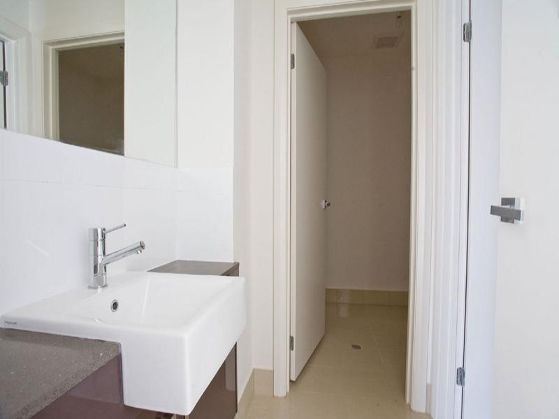 1/125 Military Road, Henley Beach South SA 5022