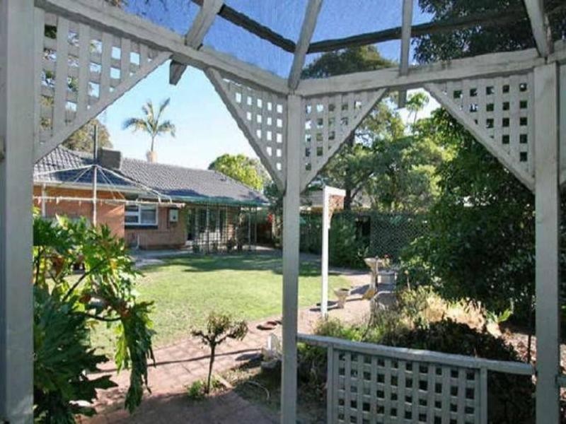 52 Riverside Drive, Fulham SA 5024