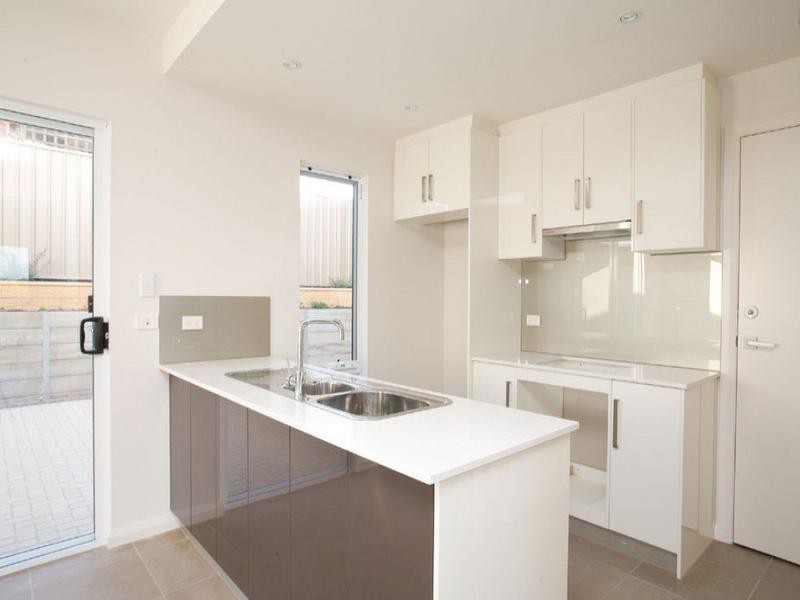 3/125 Military Road, Henley Beach South SA 5022