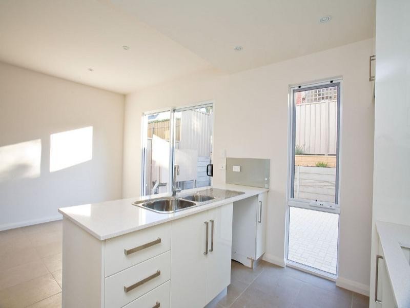 3/125 Military Road, Henley Beach South SA 5022