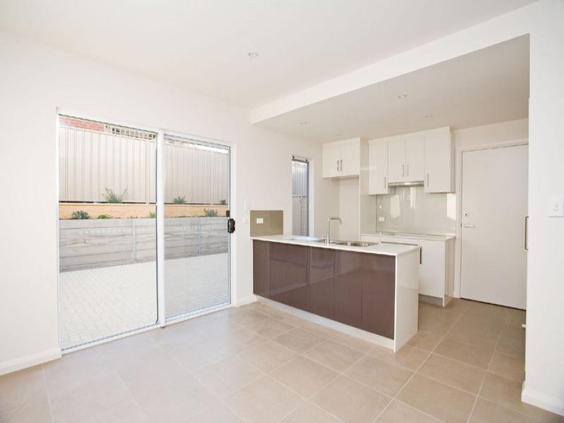 3/125 Military Road, Henley Beach South SA 5022