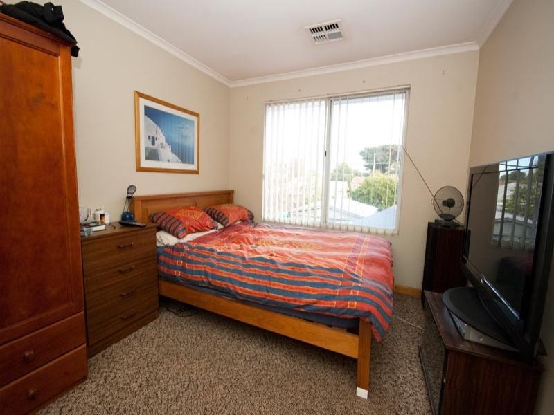15 Troon Avenue, Seaton SA 5023