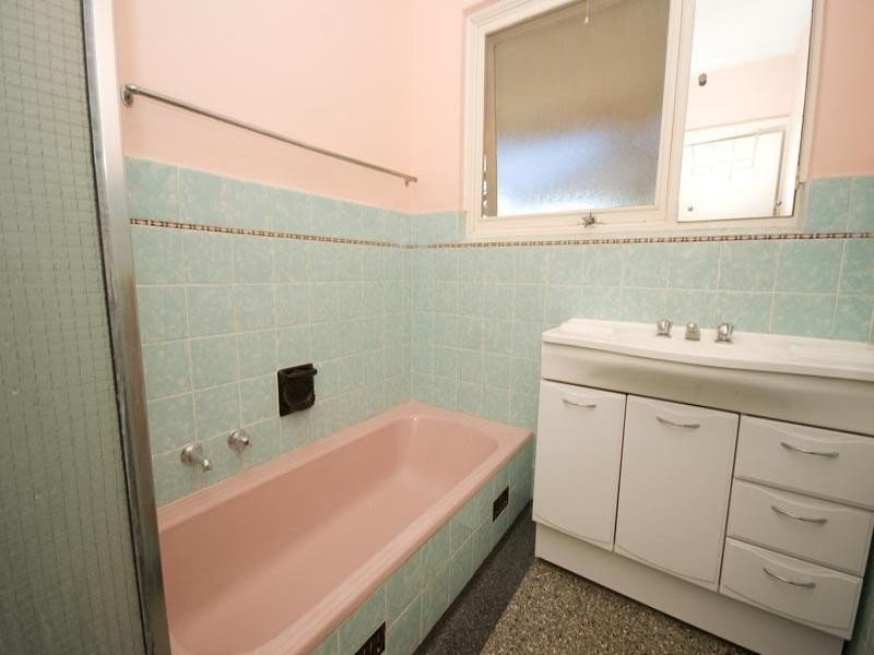 15 Troon Avenue, Seaton SA 5023