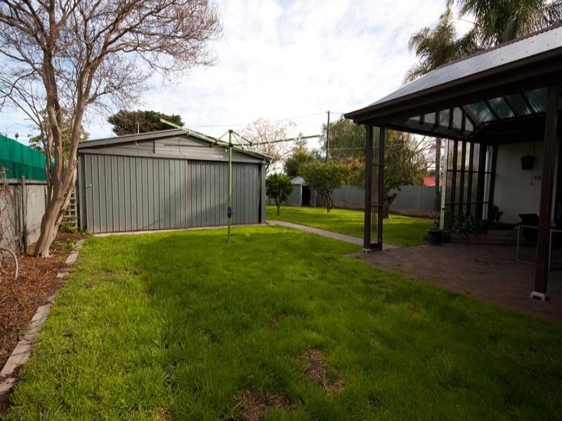 15 Troon Avenue, Seaton SA 5023