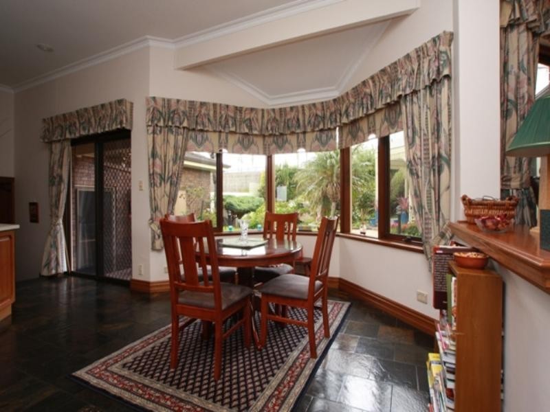 11 Tennyson Heights Court, Tennyson SA 5022