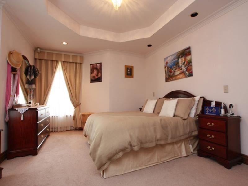 11 Tennyson Heights Court, Tennyson SA 5022