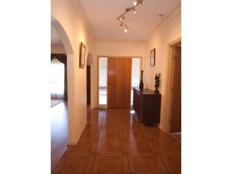 13 Campbell Avenue, Seaton SA 5023