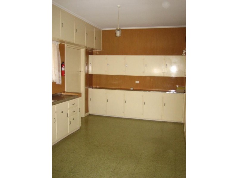 34 Surrey Road, Keswick SA 5035