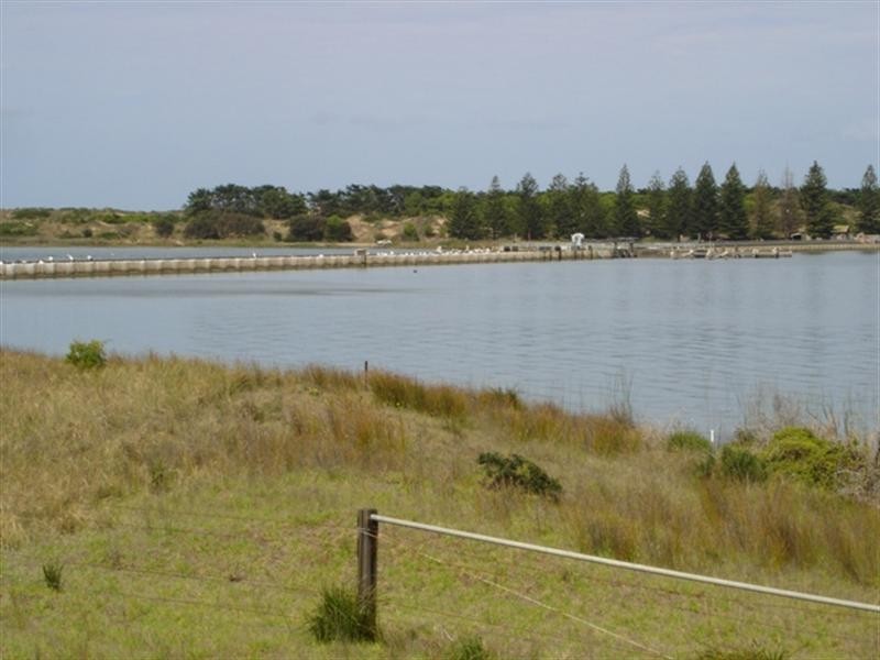 4 Excelsior Parade, Hindmarsh Island SA 5214