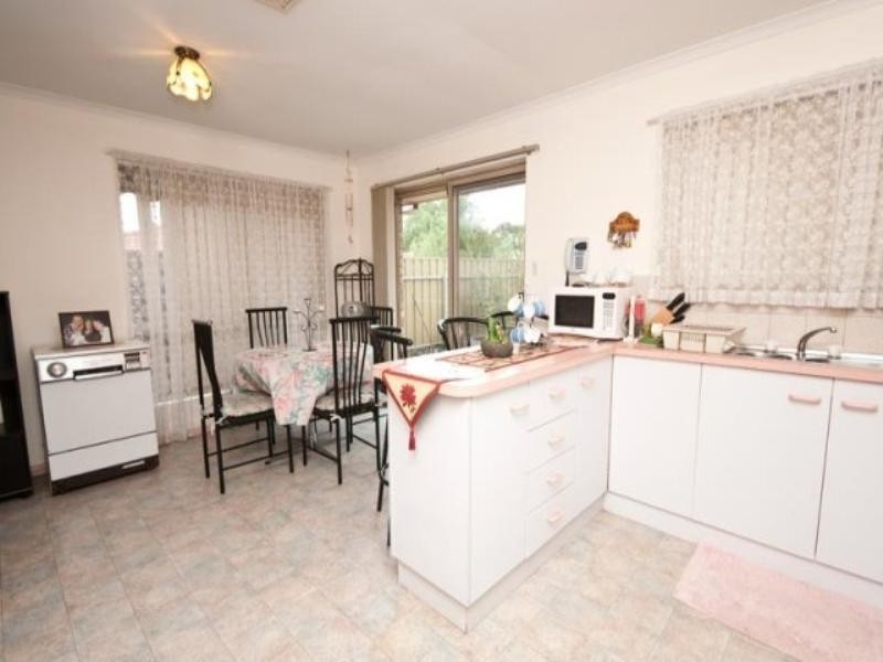 1/120 McIntyre Road (enter off service road), Gulfview Heights SA 5096