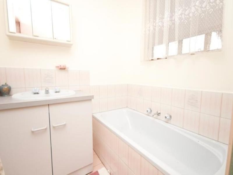 1/120 McIntyre Road (enter off service road), Gulfview Heights SA 5096