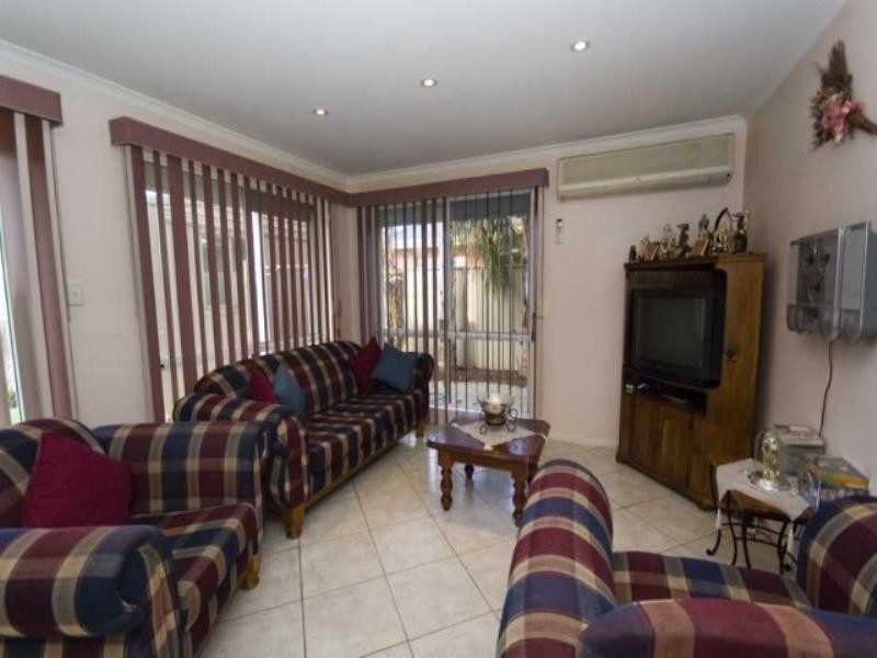 8a North Parade, Royal Park SA 5014