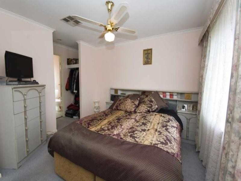 8a North Parade, Royal Park SA 5014