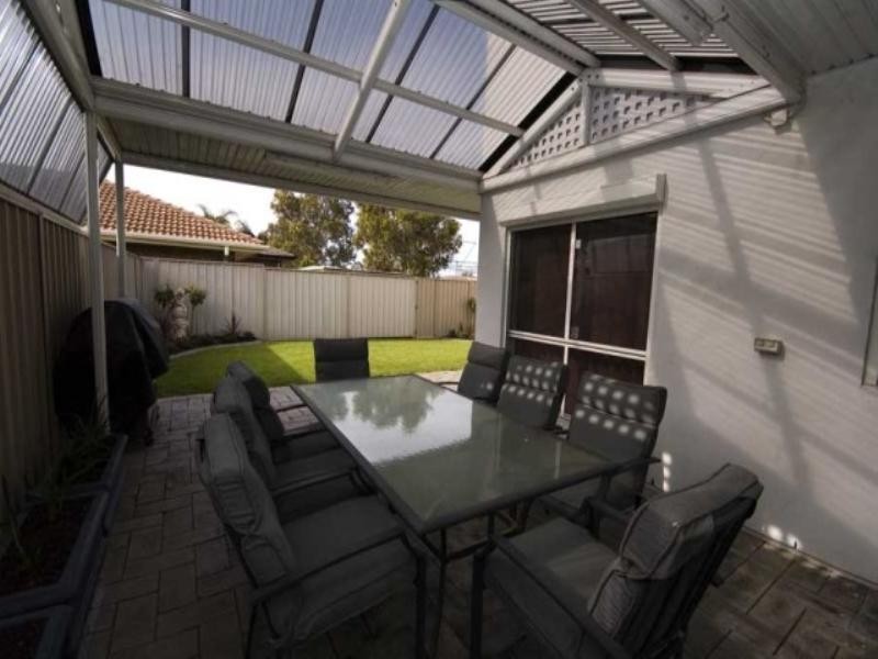 8a North Parade, Royal Park SA 5014