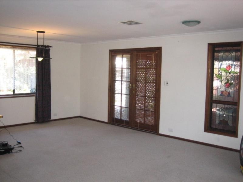 17 Bartlett Drive, Novar Gardens SA 5040