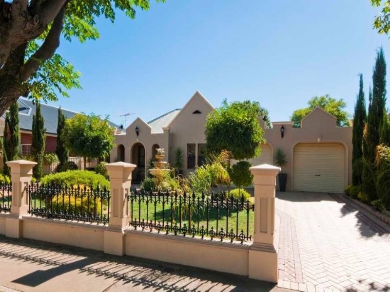 15 Roslyn Street, Largs Bay SA 5016