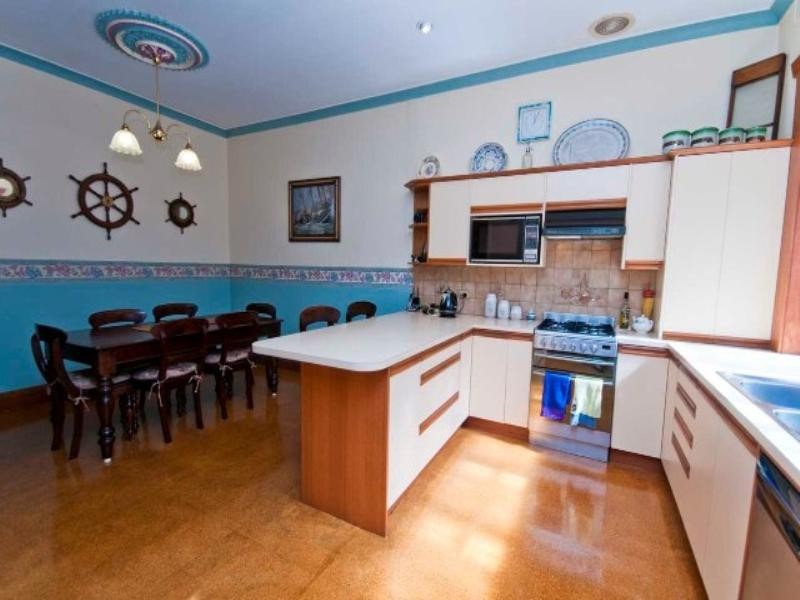 15 Roslyn Street, Largs Bay SA 5016