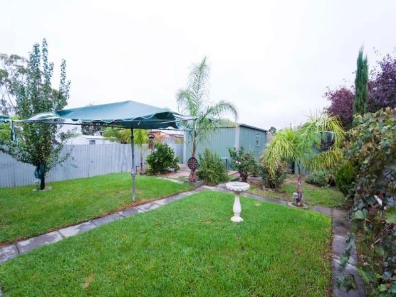 7 Tulloch Avenue, Pennington SA 5013
