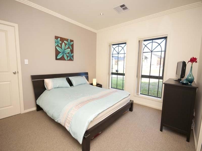 107 Grand Boulevard, Seaford Rise SA 5169