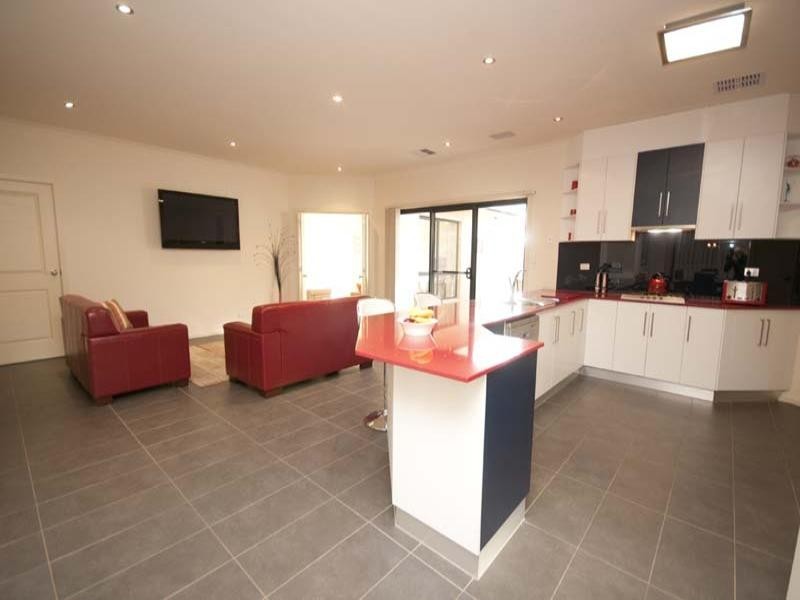 107 Grand Boulevard, Seaford Rise SA 5169